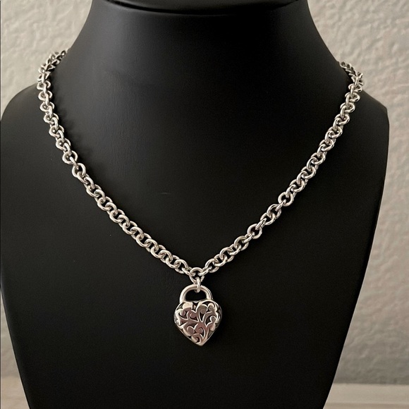 Lois Hill Sterling Silver Chain Link Filigree Scroll Heart Pendant Necklace. - Picture 1 of 6